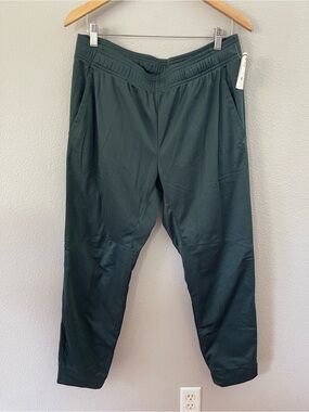 Layer 8 Green Performance Pants Size L NEW
